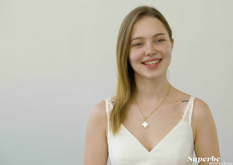 Фаина, 22